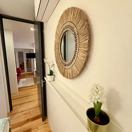 Apto Com 2 Quartos *