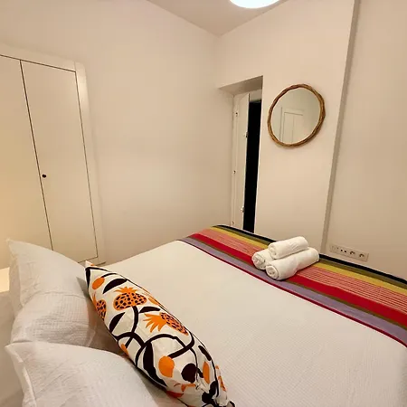 Apartamento 2 Quartos - Ac - Proximo Rossio E Baixa