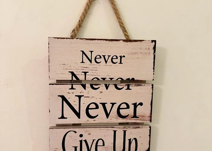 Apto Com 2 Quartos *